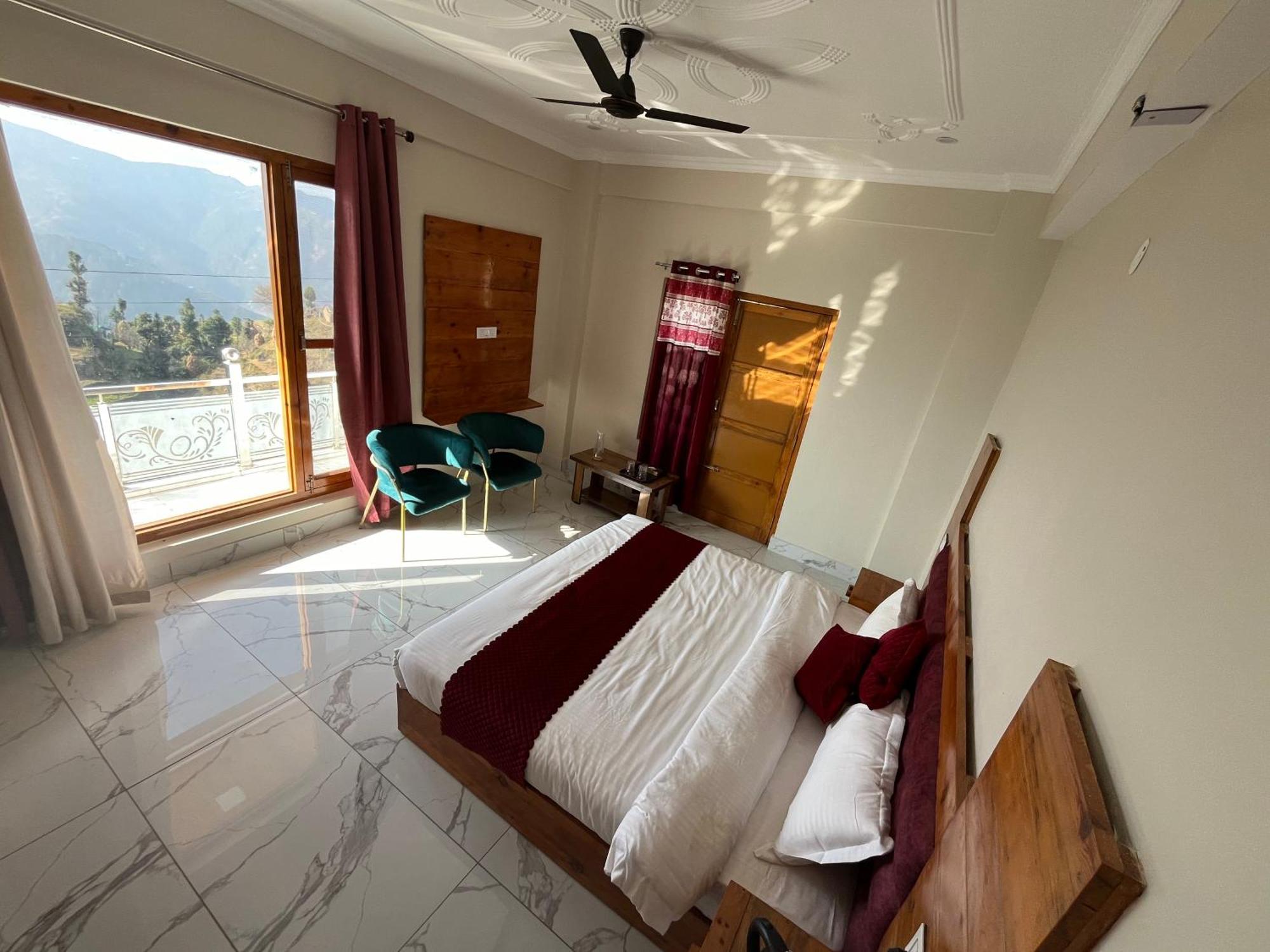 קנאטל Himalayan Hill Top Resort מראה חיצוני תמונה